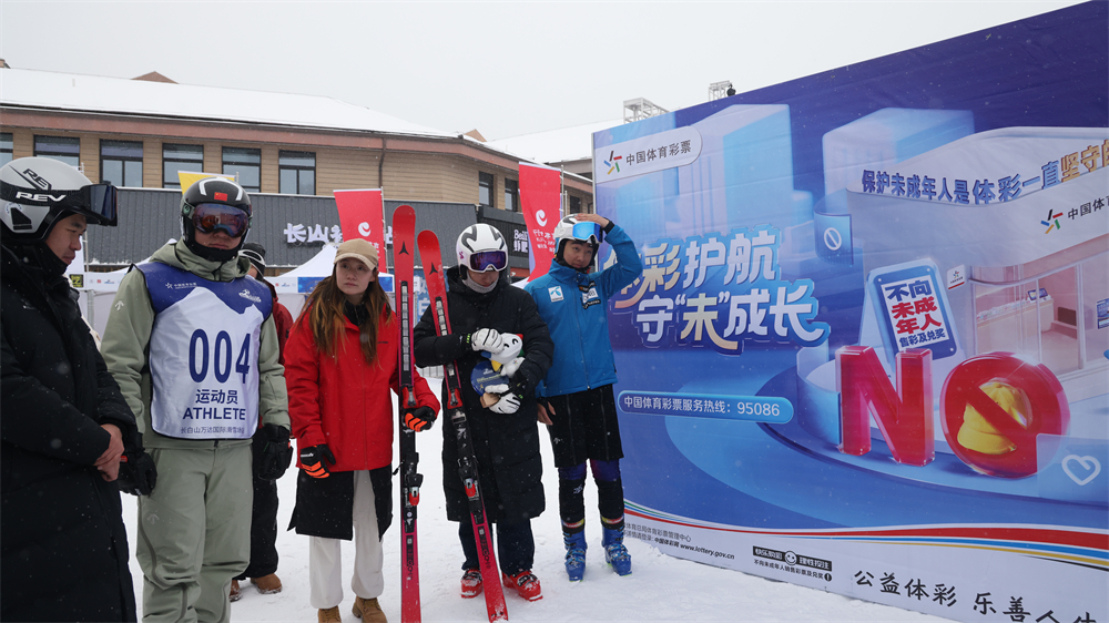 2W6A4105.jpg 2W6A4105.jpg